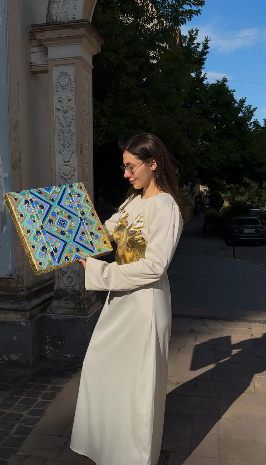 Image of Файні гени викарбувані із золота  by Kateryna Zubik, size: 40х40, made of Мдф, текстурна паста, епоксидна смола, акрил, поталь, Mixed media medium, from Україна, Львів, part of the Файні гени вишиванка series Photo 4 of 4.