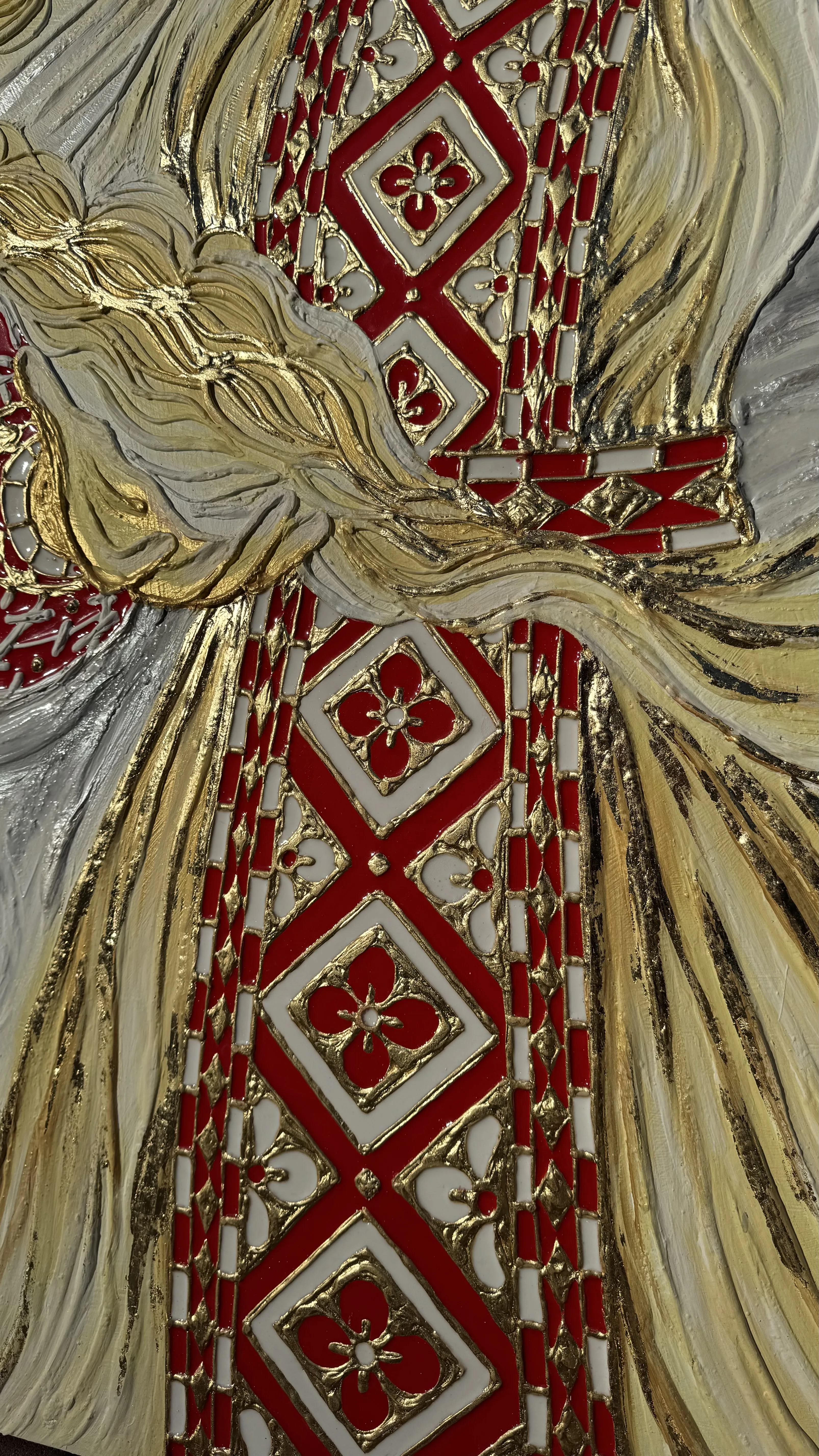 Image of Сонячна мотанка  by Kateryna Zubik, size: 150х150 см, made of Мдф, текстурна паста, епоксидна смола, акрил, поталь, Mixed media medium, from Україна, Львів, part of the Мотанка series Photo 3 of 7.