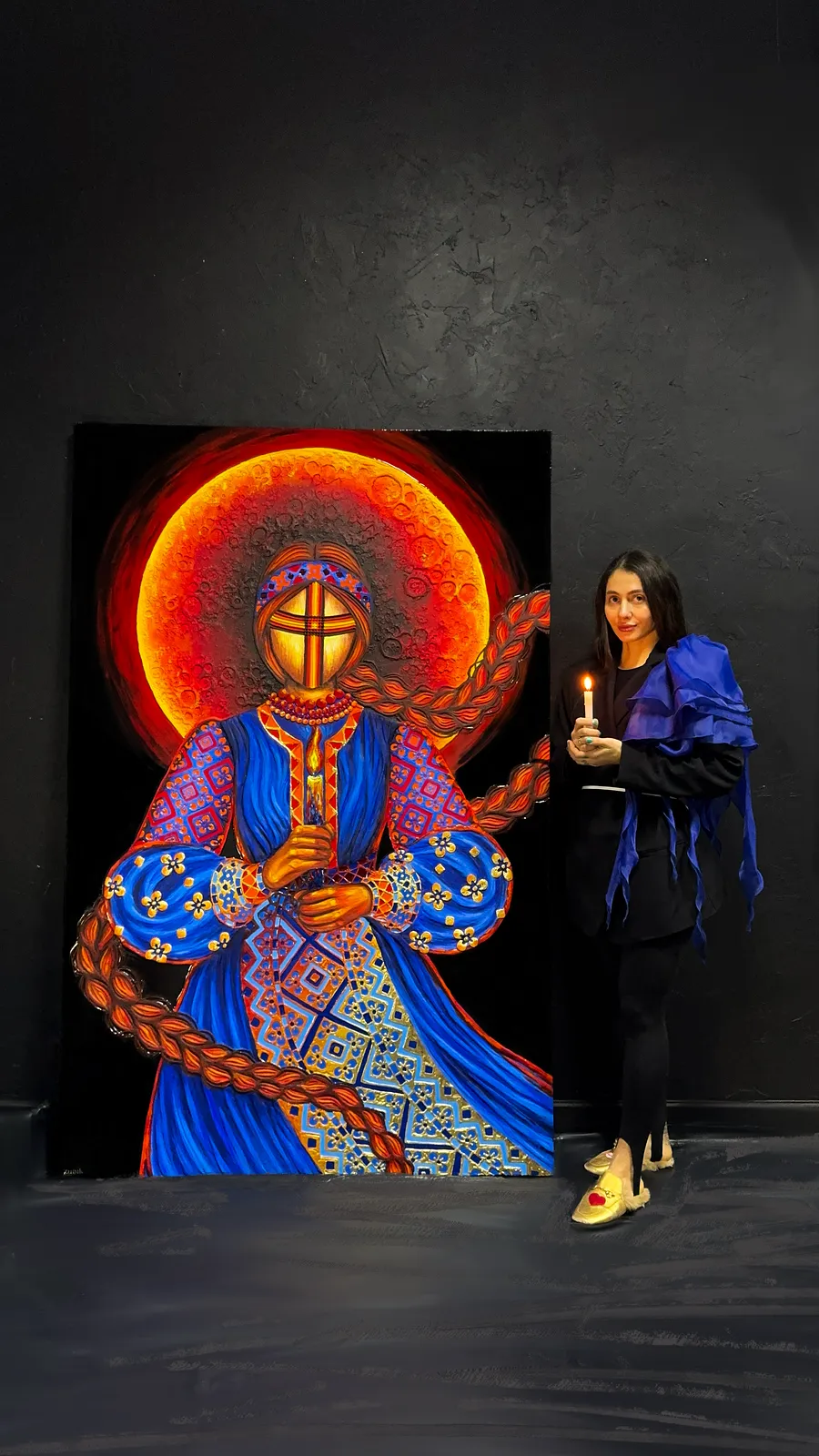Image of Блекаут by Kateryna Zubik, size: 130х200см , made of Мдф, текстурна паста, епоксидна смола, акрил, поталь, Mixed media medium, from Україна, Львів, part of the Мотанка series Photo 2 of 10.