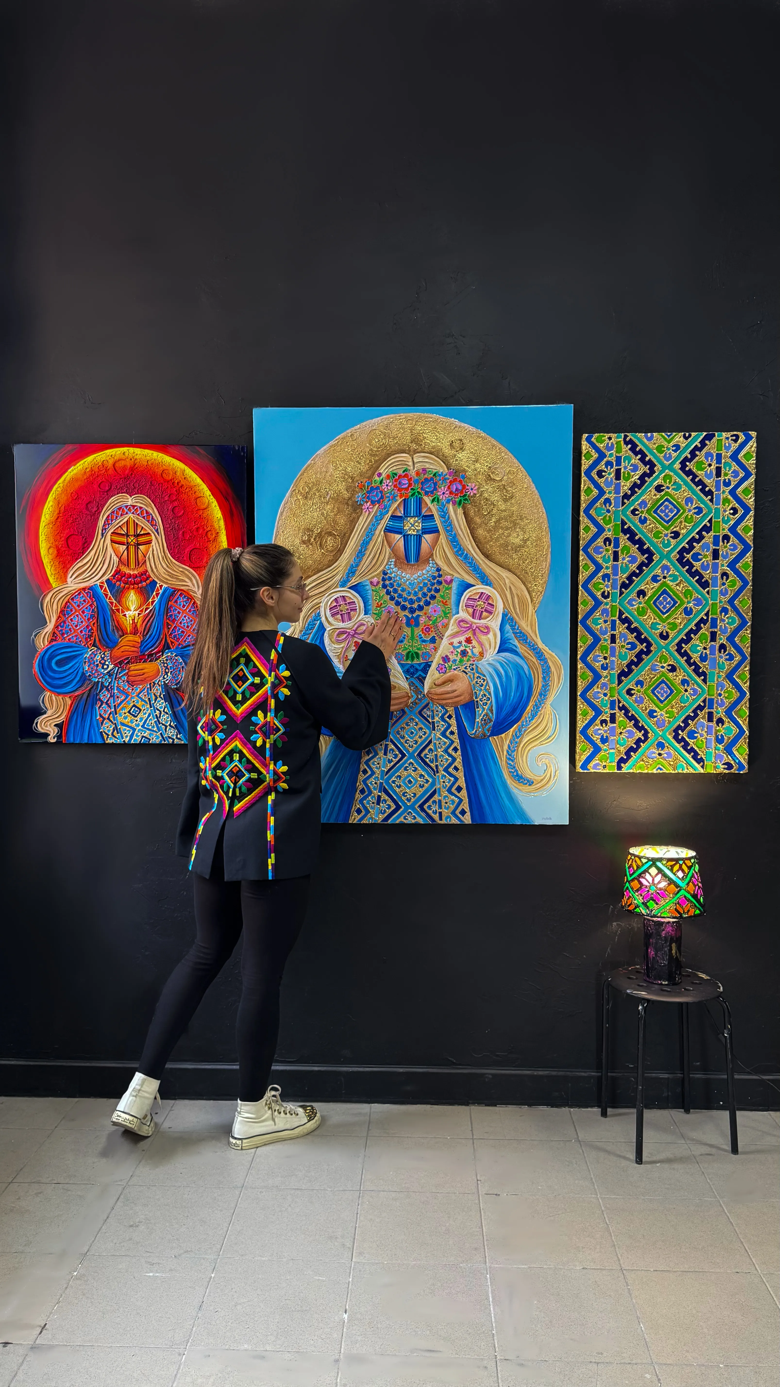Image of Щастя by Kateryna Zubik, size: 95х125 см , made of Мдф, текстурна паста, епоксидна смола, акрил, поталь, Mixed media medium, from Україна, Львів, part of the Мотанка series Photo 2 of 18.