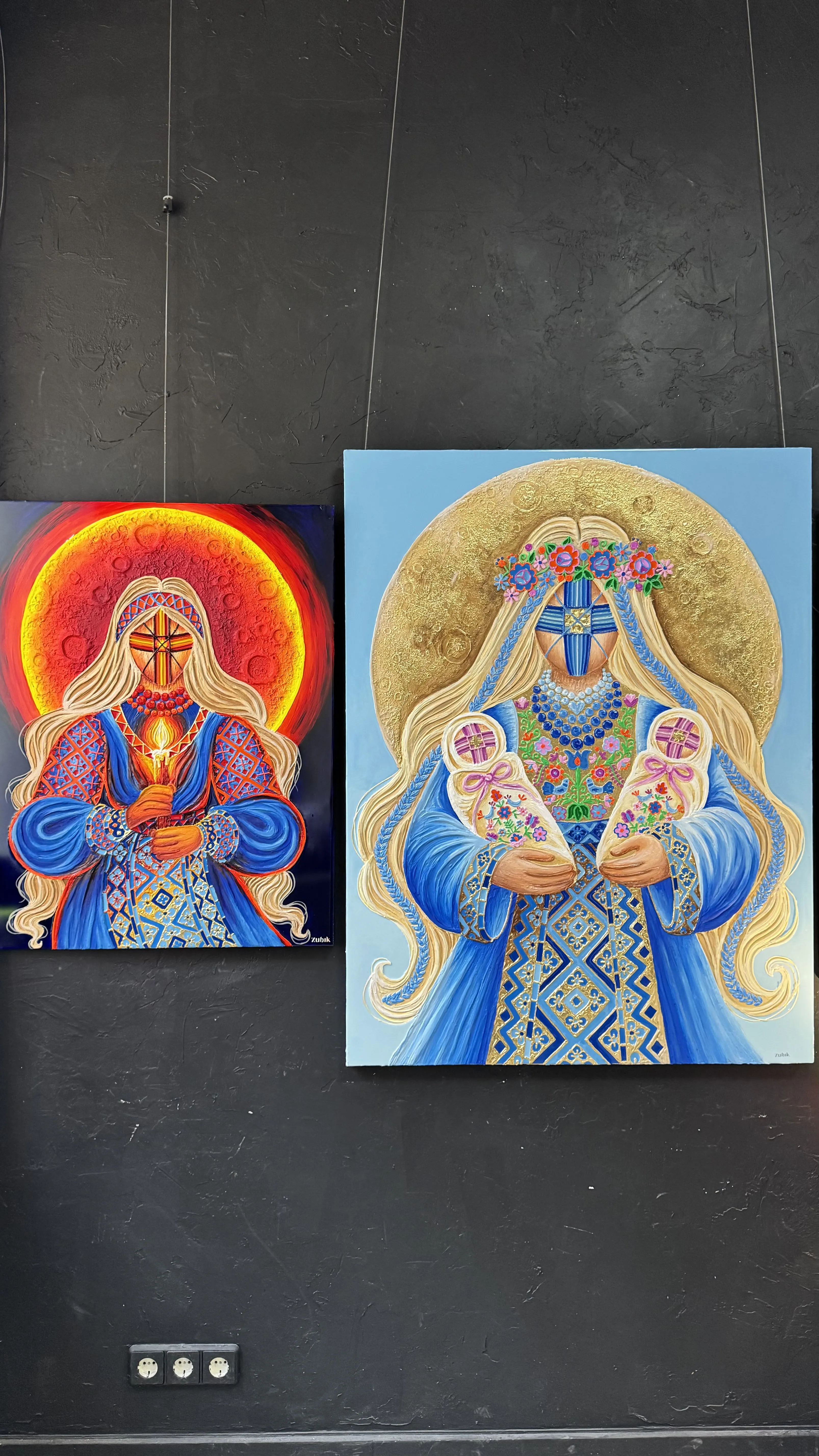 Image of Щастя by Kateryna Zubik, size: 95х125 см , made of Мдф, текстурна паста, епоксидна смола, акрил, поталь, Mixed media medium, from Україна, Львів, part of the Мотанка series Photo 4 of 18.