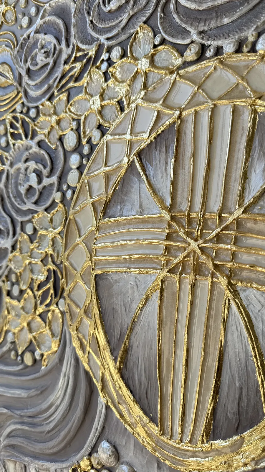 Image of Світло крізь грозу  by Kateryna Zubik, size: 110х140 см , made of Мдф, текстурна паста, епоксидна смола, акрил, поталь, Mixed media medium, from Украіна, Львів, part of the Мотанка series Photo 3 of 16.