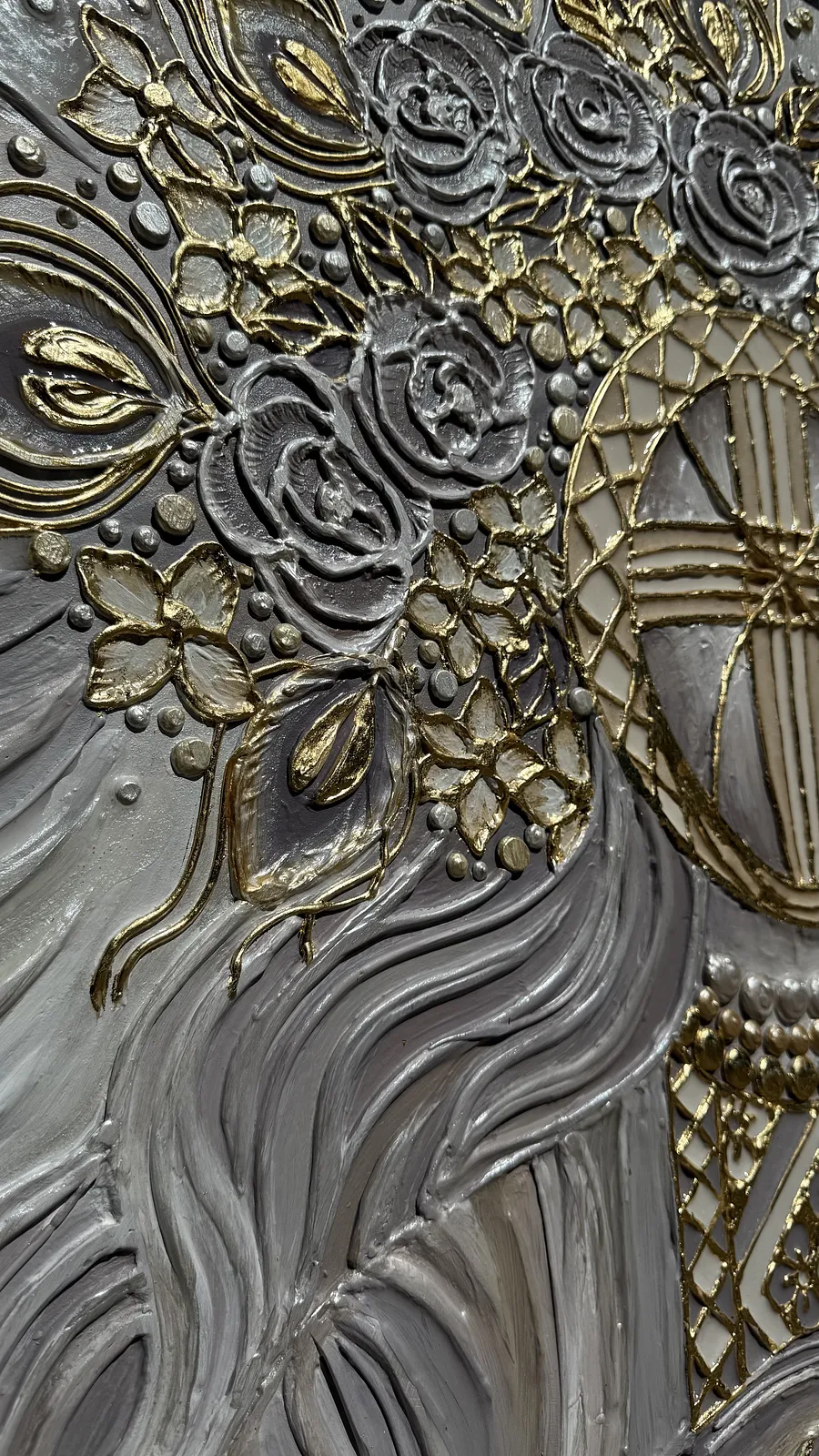 Image of Світло крізь грозу  by Kateryna Zubik, size: 110х140 см , made of Мдф, текстурна паста, епоксидна смола, акрил, поталь, Mixed media medium, from Украіна, Львів, part of the Мотанка series Photo 13 of 16.