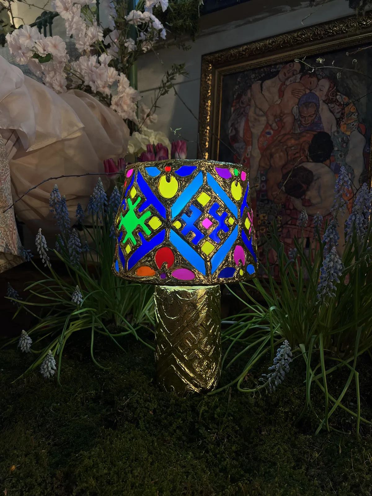 Image of Файне світло  by Kateryna Zubik, size: 45х30 см , made of Кераміка, оракал, текстурна паста , поло золота , лампа , Mixed media medium, part of the файне світло series, priced at $350 (≈ 15,680 грн) Photo 9 of 12.