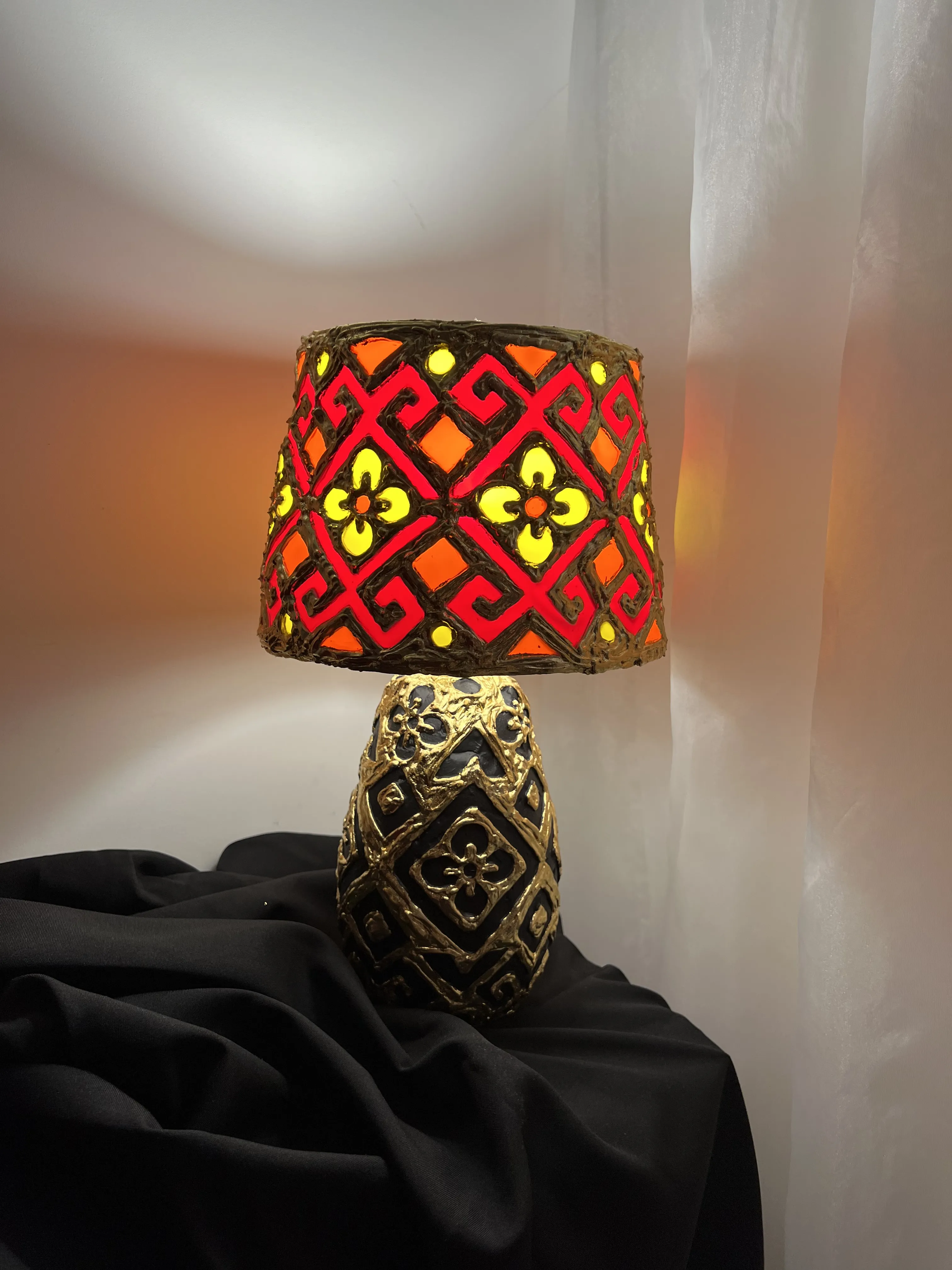 Image of Файне світло  by Kateryna Zubik, size: 45х30 см , made of Кераміка, оракал, текстурна паста , поло золота , лампа , Mixed media medium, part of the файне світло series, priced at $350 (≈ 15,680 грн) Photo 11 of 12.