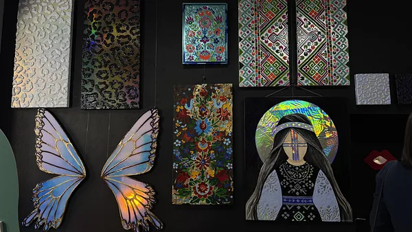 Image of Злітай  by Kateryna Zubik, size: 120х120 см , Mixed media medium, part of the Енергія series, priced at $1350 Photo 8 of 8.